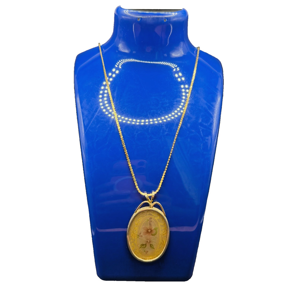Vintage Floral Oval Pendant Necklace Gold Tone Victorian Style Cottagecore 30"